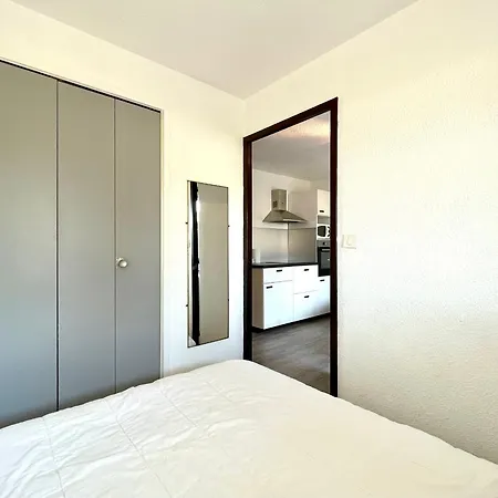 Confortable 2 Pieces A Avec Parking, Proche - Fr-1-338-11 Апартаменты Сет