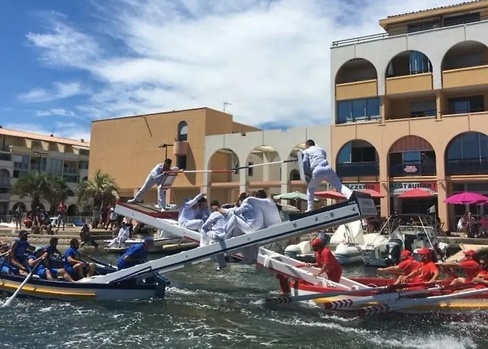 Appartement Confortable 2 Pieces A Avec Parking, Proche - Fr-1-338-11 *