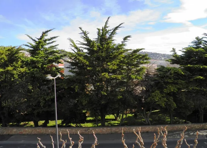 Апартаменты Confortable 2 Pieces A Avec Parking, Proche - Fr-1-338-11 Сет