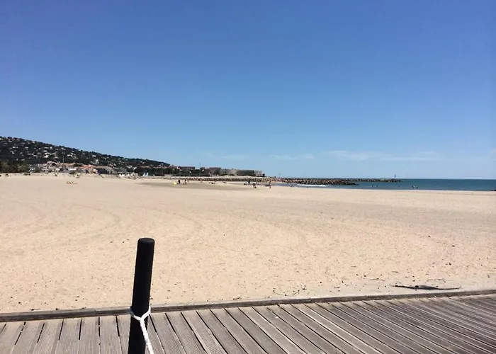 Confortable 2 Pieces A Avec Parking, Proche - Fr-1-338-11 Апартаменты *